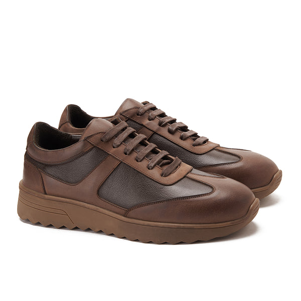Gladius Sneakers Brush-Off